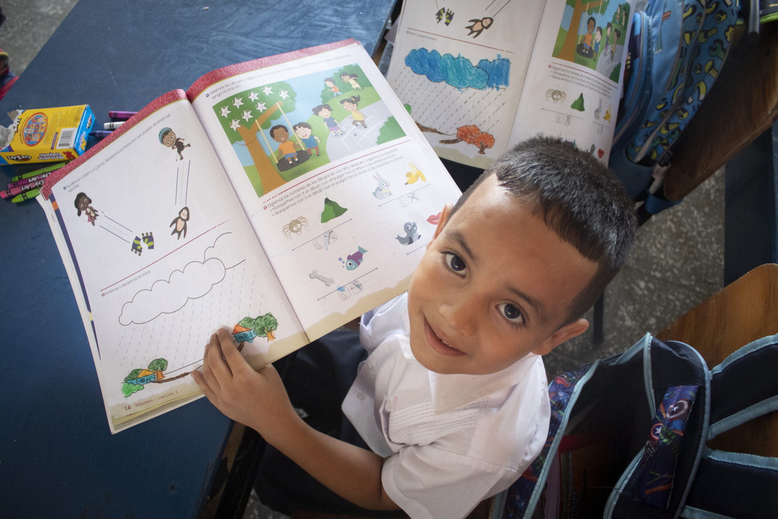 A photo of a sudent representing USAID De Lectores a Líderes (USAID Honduras Reading Activity)